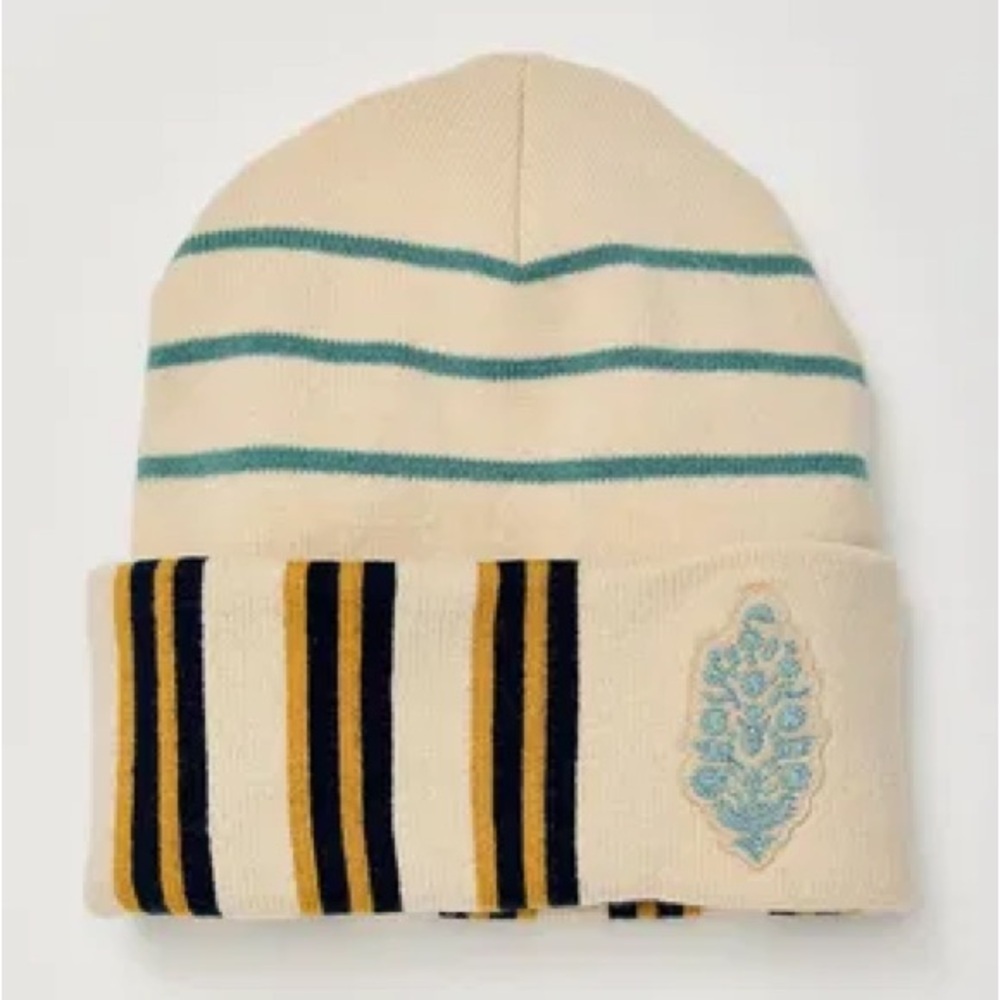 FREE PEOPLE NEW Beanie